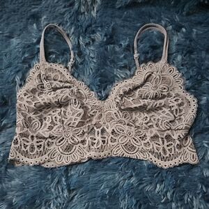 Elegant Lace Bralette - Grey